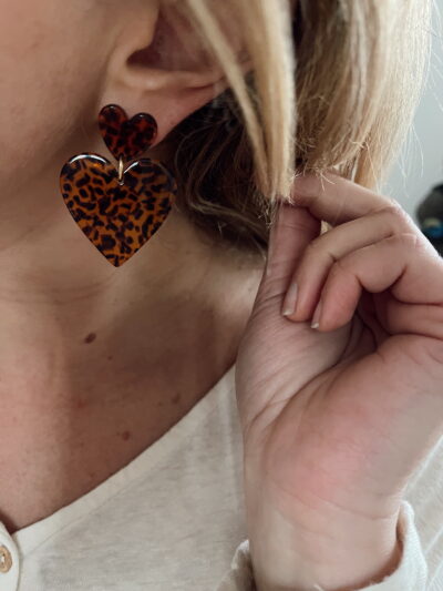 Boucles d'oreilles GOLD HEART x Jorlia leopard – Image 3